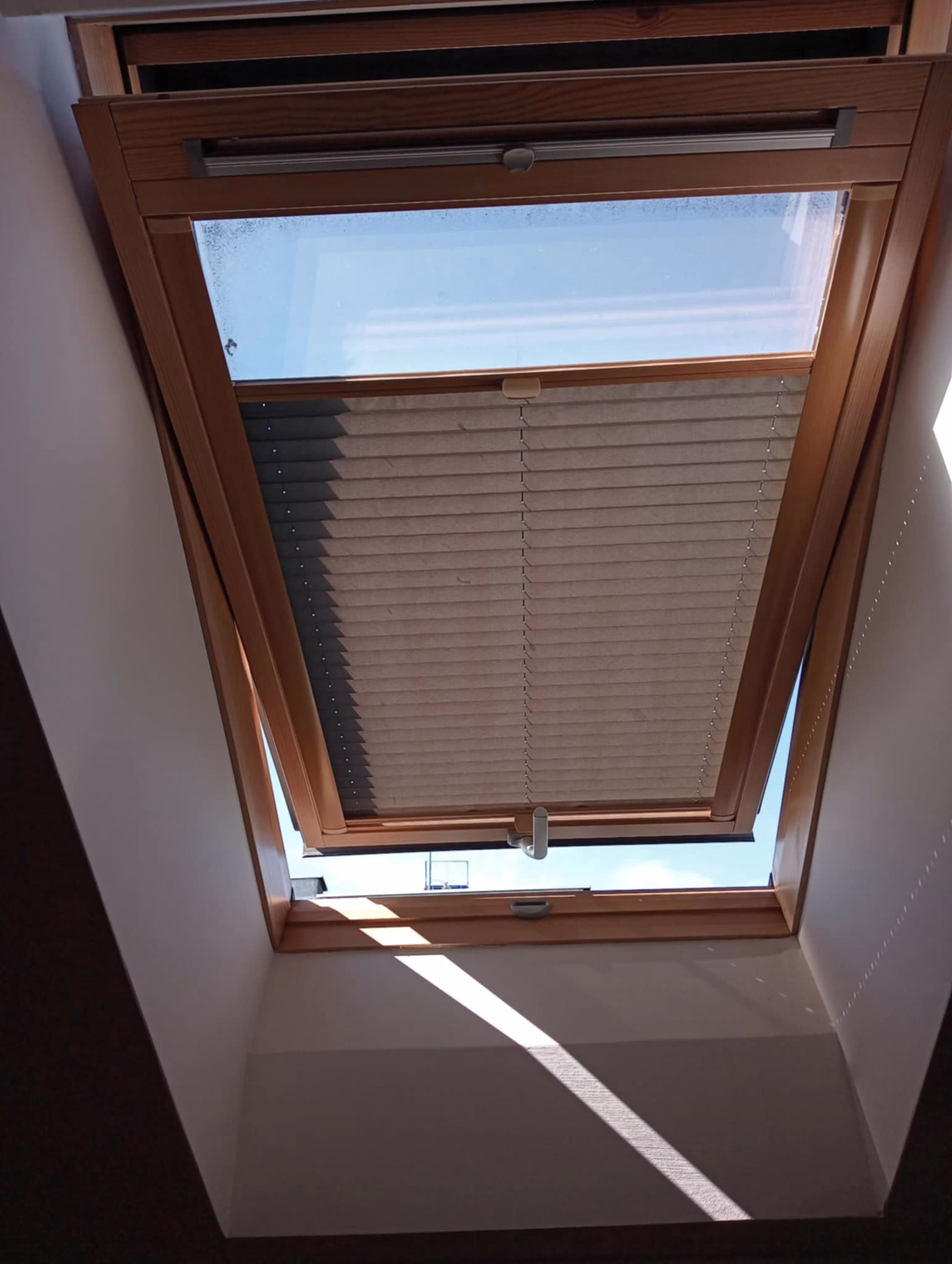 plisy na okna dachowe